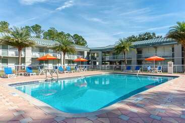 هتل Quality Inn University North I75