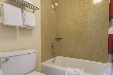هتل Red Roof Inn Montgomery  Midtown