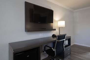 هتل Rodeway Inn Milpitas Near Great Mall