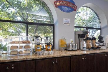 هتل Rodeway Inn Milpitas Near Great Mall