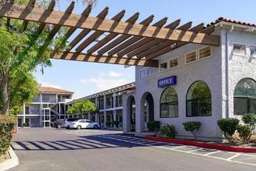 هتل Rodeway Inn Milpitas Near Great Mall