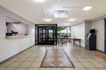호텔 Rodeway Inn Roanoke Airport