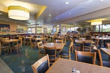 هتل Rosen Inn Lake Buena Vista