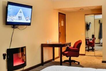 هتل The View Inn & Suites Bethlehem / Allentown / Lehigh Airport