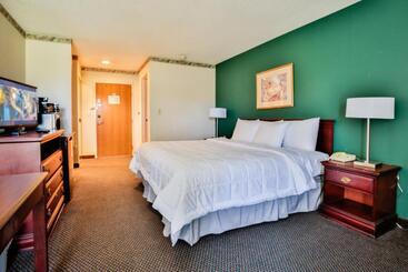 هتل The View Inn & Suites Bethlehem / Allentown / Lehigh Airport