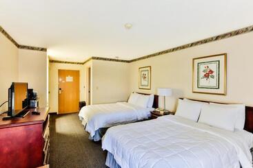 هتل The View Inn & Suites Bethlehem / Allentown / Lehigh Airport