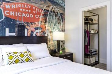 هتل Versey Chicago Lincoln Park
