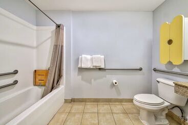 Motel 6 Los Angeles, Ca   Los Angeles   Lax