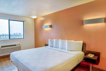 Motel 6 Los Angeles, Ca   Los Angeles   Lax