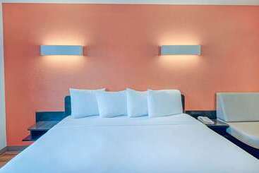 Motel 6 Los Angeles, Ca   Los Angeles   Lax