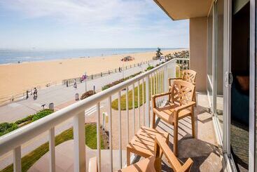 Hampton Inn Virginia Beachoceanfront North