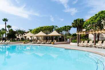 Hilton Santa Barbara Beachfront Resort - Santa Barbara