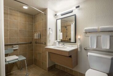 هتل Spark By Hilton Sarasota Siesta Key Gateway
