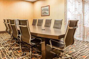 هتل Holiday Inn Nashville Downtown   Stadium, An Ihg
