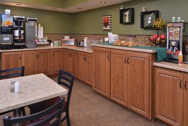 酒店 Cottonwood Inn And Conference Center