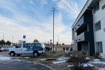 هتل Country Inn & Suites By Radisson, Lincoln Airport, Ne