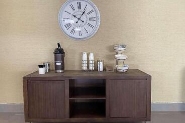 هتل Country Inn & Suites By Radisson, Lincoln Airport, Ne