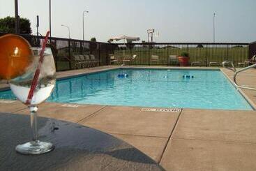 هتل Country Inn & Suites By Radisson, Lincoln Airport, Ne