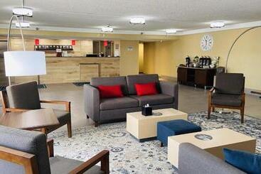 هتل Country Inn & Suites By Radisson, Lincoln Airport, Ne