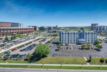 Days Hotel By Wyndham University Ave Se