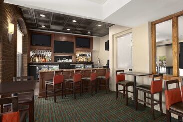 هتل Days Inn By Wyndham Baltimore Inner Harbor