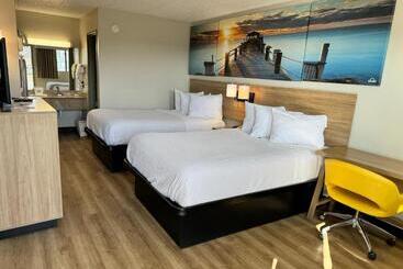 Отель Days Inn By Wyndham Cloverdale Greencastle