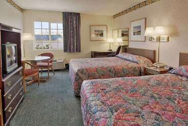 فندق Days Inn By Wyndham Mt. Vernon