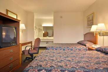 هتل Days Inn By Wyndham Plainfield