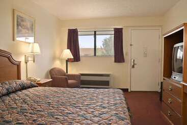 هتل Days Inn By Wyndham Plainfield