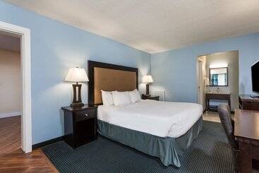 هتل Days Inn By Wyndham Salisbury
