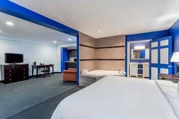هتل Days Inn By Wyndham Salisbury
