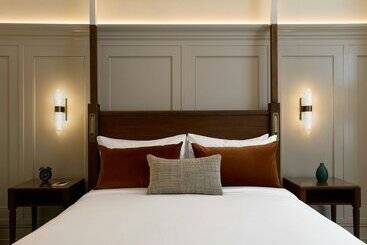 هتل Dearborn Inn, Autograph Collection