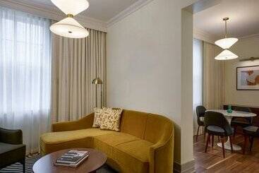 هتل Dearborn Inn, Autograph Collection