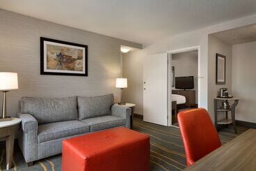 Doubletree By Hilton Hotel Albuquerque