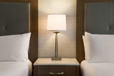 Doubletree By Hilton Hotel Albuquerque