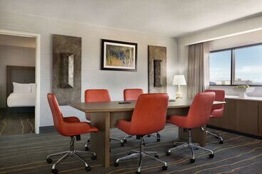 Doubletree By Hilton Hotel Albuquerque