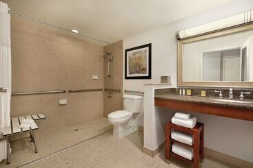 Doubletree By Hilton Hotel Albuquerque