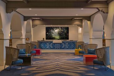 هتل Doubletree By Hilton Austin