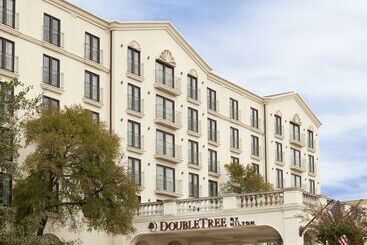 هتل Doubletree By Hilton Austin
