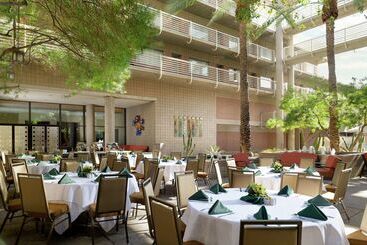 هتل Doubletree Suites By Hilton Phoenix