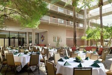 هتل Doubletree Suites By Hilton Phoenix