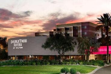 هتل Doubletree Suites By Hilton Phoenix
