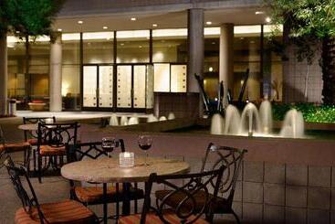 هتل Doubletree Suites By Hilton Phoenix