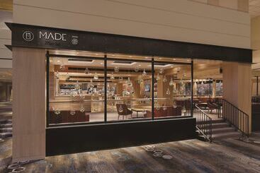 هتل Doubletree By Hilton Tulsa Downtown