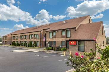 هتل Econo Lodge & Suites Southern Pines