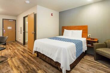 Отель Econo Lodge Burlington