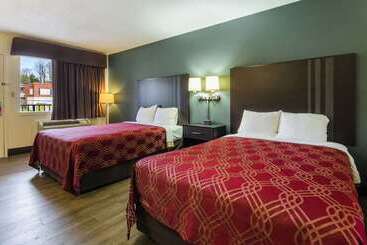 호텔 Econo Lodge Near Motor Speedway