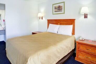 هتل Econo Lodge Temple