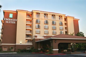 هتل Embassy Suites By Hilton Anaheim North