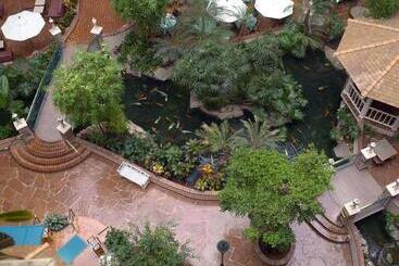 هتل Embassy Suites By Hilton Anaheim North